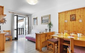 Apartment Al Parco-1 By Interhome